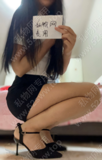萱萱性感高跟鞋